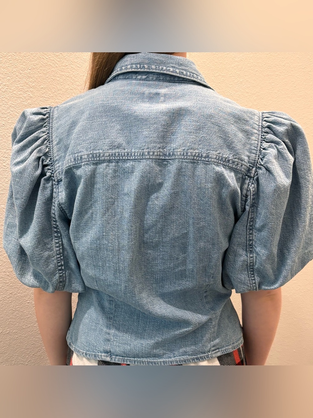 Levi’s Roxy Puff Sleeve Button Up - Picture 6 of 14